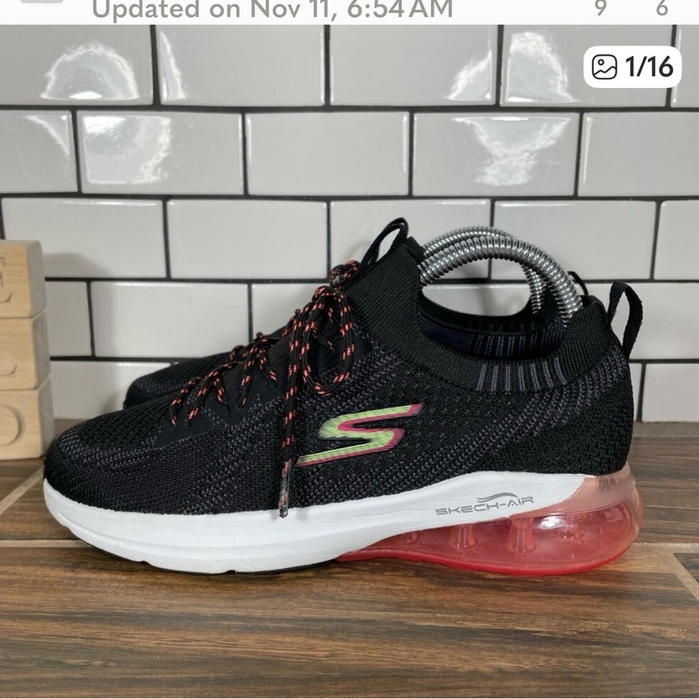 Skechers Go Run Air Stratus Womens 7.5 Running Shoes Black Athletic Sneakers